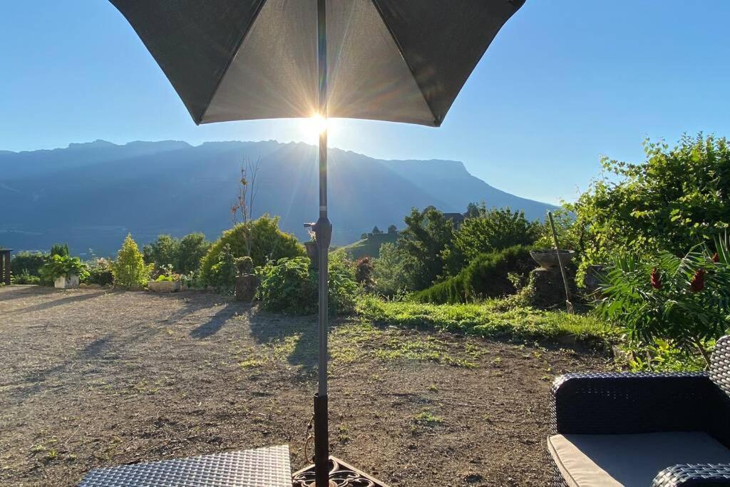 Appartement Au calme avec vue magnifique à Saint Maximin Extérieur photo